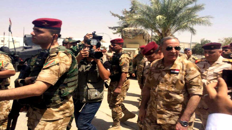 بە وێنە..وەزیری بەرگری عێراق گەیشتە مەخموور